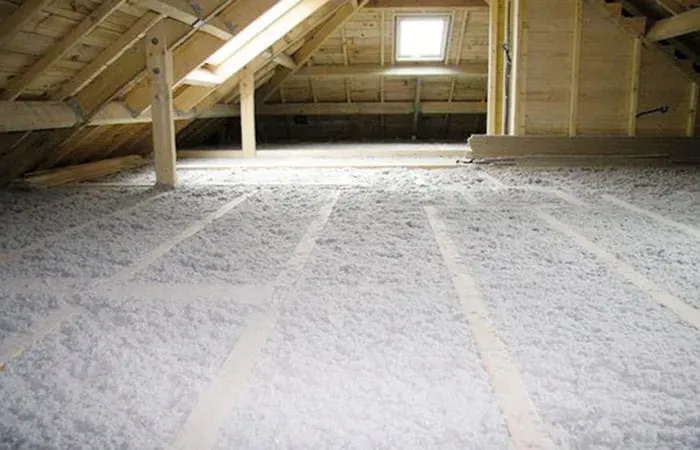 Isolation ouate de cellulose combles